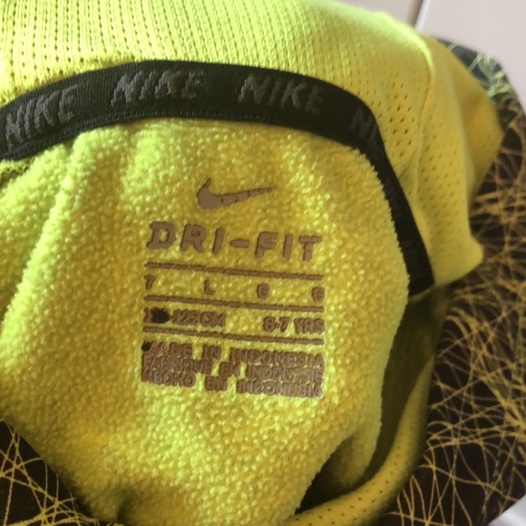 🌻3/$20 Nike Dri-Fit boys hoodie size 6 - Picture 4 of 5